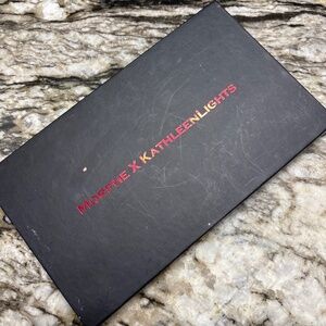 Morphe  x kathleen lights eyeshadow palette